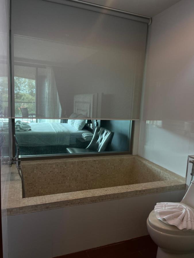 The Regent Bangtao Apartments 방타오 비치 외부 사진
