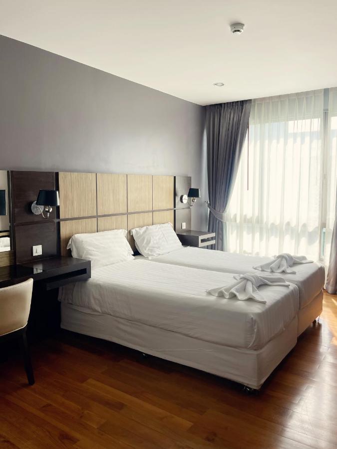 The Regent Bangtao Apartments 방타오 비치 외부 사진