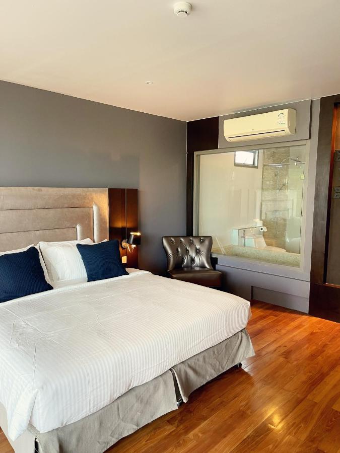The Regent Bangtao Apartments 방타오 비치 외부 사진